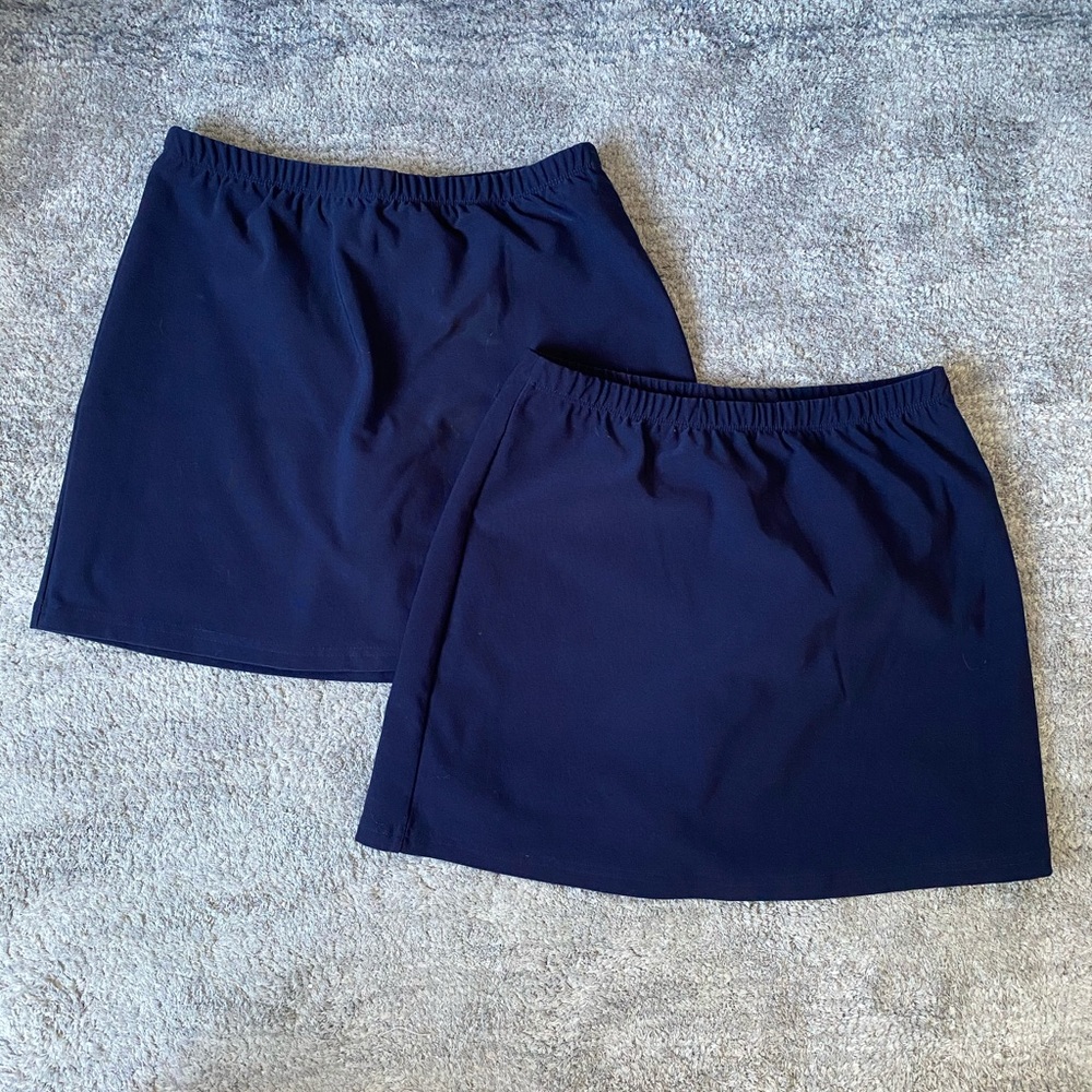Two Wilson Skorts